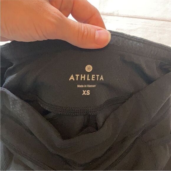 Athleta Be Free Knicker Crop Leggings - Picture 3 of 12